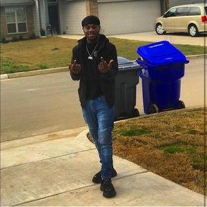 Meet your Posher, Tyshawn